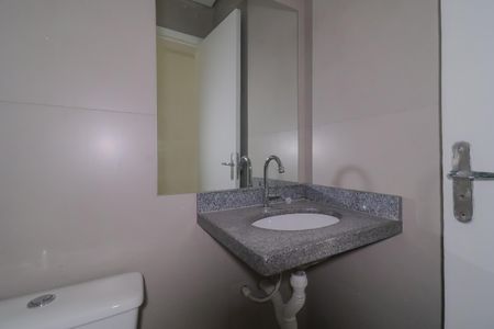 Banheiro de apartamento para alugar com 1 quarto, 39m² em Jardim Itapark Velho, Mauá