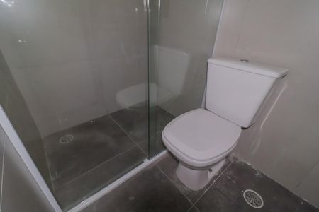 Banheiro de apartamento para alugar com 1 quarto, 39m² em Jardim Itapark Velho, Mauá