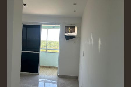 Sala de apartamento para alugar com 2 quartos, 77m² em Barra Olímpica, Rio de Janeiro