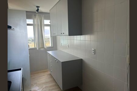 Cozinha de apartamento para alugar com 2 quartos, 77m² em Barra Olímpica, Rio de Janeiro