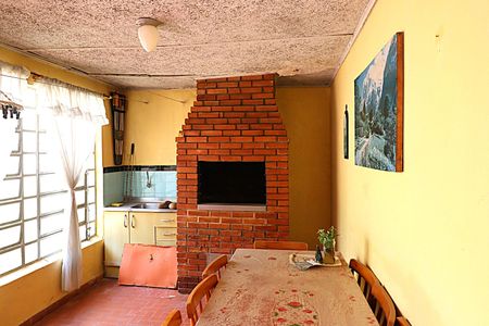 Casa à venda com 160m², 3 quartos e 3 vagasSalão de festa