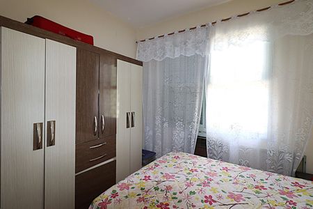 Quarto 1 de casa à venda com 2 quartos, 160m² em Sarandi, Porto Alegre