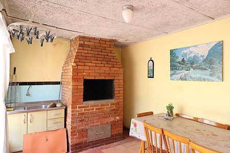 Casa à venda com 160m², 3 quartos e 3 vagasSalão de festa