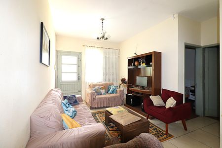 Casa à venda com 160m², 3 quartos e 3 vagasSala