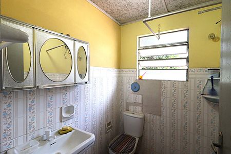 Casa à venda com 160m², 3 quartos e 3 vagasSalão de festa - Banheiro