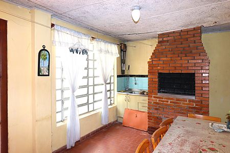 Casa à venda com 160m², 3 quartos e 3 vagasSalão de festa