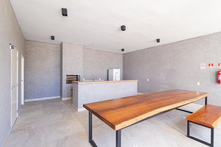 Apartamento para alugar com 38m², 2 quartos e 1 vaga Apartamento para alugar com 38m², 2 quartos e 1 vagaÁrea comum - Churrasqueira
