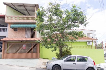 Casa para alugar com 200m², 3 quartos e 2 vagasFachada