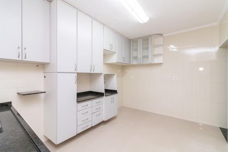 Casa para alugar com 200m², 3 quartos e 2 vagasCozinha