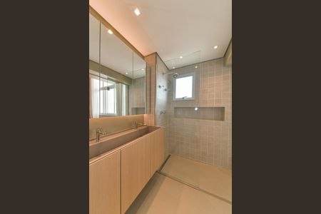 Apartamento à venda com 95m², 1 quarto e 2 vagasBanheiro da Suíte