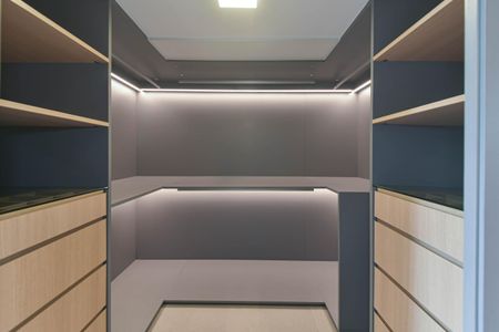 Apartamento à venda com 95m², 1 quarto e 2 vagasSuíte - Closet