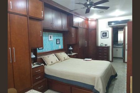 Casa à venda com 320m², 3 quartos e 7 vagas