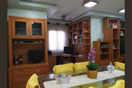 Casa à venda com 3 quartos, 320m² em Taquara, Rio de Janeiro