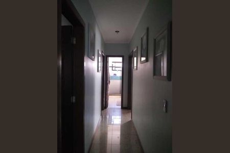 Casa à venda com 320m², 3 quartos e 7 vagas