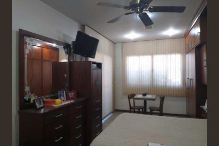 Casa à venda com 320m², 3 quartos e 7 vagas