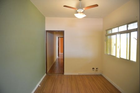 Sala de casa para alugar com 3 quartos, 148m² em Vila Linda, Santo André