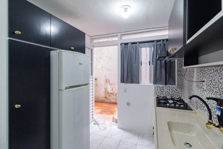 Studio de kitnet/studio para alugar com 1 quarto, 16m² em Jardim Santa Brigida, Carapicuíba
