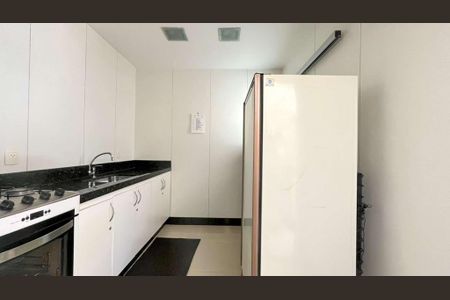 Apartamento à venda com 180m², 4 quartos e 2 vagas