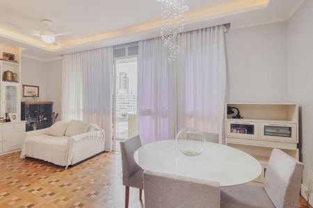 Apartamento à venda com 140m², 3 quartos e 1 vagaSala