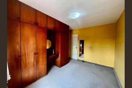 Casa à venda com 3 quartos, 120m² em Jardim Aeroporto, São Paulo