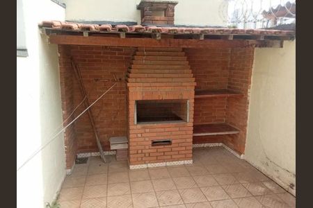 Casa à venda com 3 quartos, 120m² em Jardim Aeroporto, São Paulo