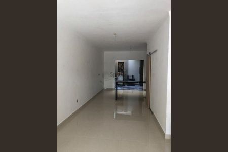 Casa à venda com 3 quartos, 150m² em Vila Carrão, São Paulo