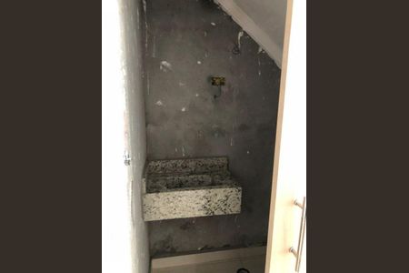 Casa à venda com 3 quartos, 150m² em Vila Carrão, São Paulo