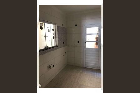 Casa à venda com 3 quartos, 98m² em Vila Ivone, São Paulo