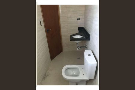 Casa à venda com 3 quartos, 98m² em Vila Ivone, São Paulo