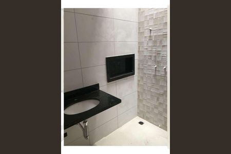 Casa à venda com 3 quartos, 98m² em Vila Ivone, São Paulo