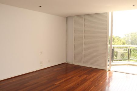 Apartamento à venda com 542m², 7 quartos e 4 vagasFoto 33