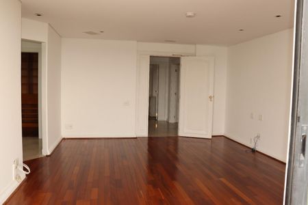 Apartamento à venda com 542m², 7 quartos e 4 vagasFoto 35