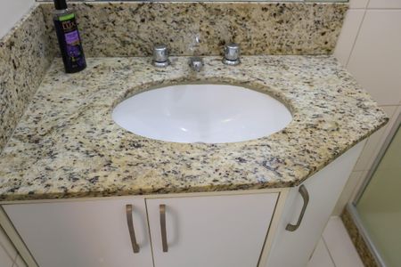 Apartamento à venda com 100m², 3 quartos e 3 vagasBanheiro Social