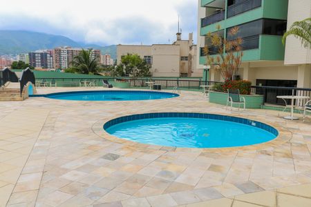 Apartamento à venda com 100m², 3 quartos e 3 vagasÁrea comum - Piscina