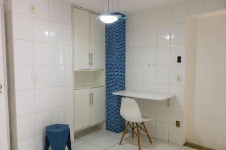 Apartamento à venda com 100m², 3 quartos e 3 vagasCozinha