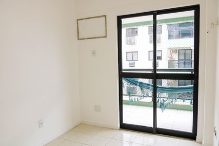 Apartamento à venda com 100m², 3 quartos e 3 vagasQuarto 2