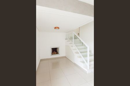 Casa de condomínio à venda com 200m², 3 quartos e 2 vagassala