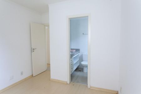 Casa de condomínio à venda com 200m², 3 quartos e 2 vagassuite 