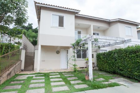 Casa de condomínio à venda com 200m², 3 quartos e 2 vagasFachada