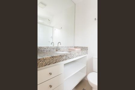 Casa de condomínio à venda com 200m², 3 quartos e 2 vagasBanheiro