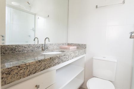 Casa de condomínio à venda com 200m², 3 quartos e 2 vagasBanheiro