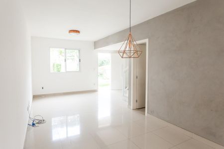 sala de casa de condomínio à venda com 3 quartos, 200m² em Vila Madeira, Nova Lima