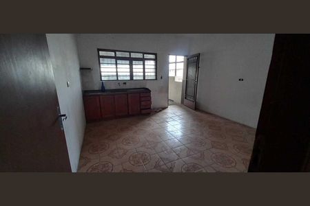 Casa para alugar com 200m², 2 quartos e 2 vagas