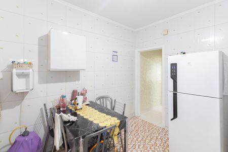 Casa para alugar com 88m², 3 quartos e 2 vagasCozinha 