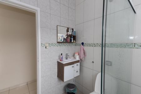 Casa para alugar com 88m², 3 quartos e 2 vagasBanheiro 