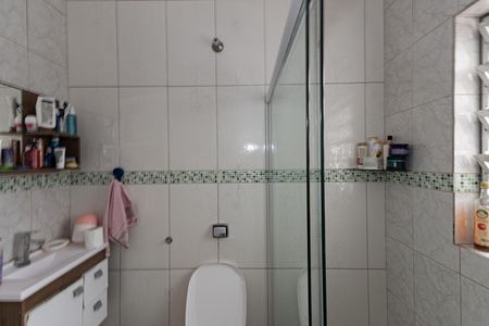 Casa para alugar com 88m², 3 quartos e 2 vagasBanheiro 