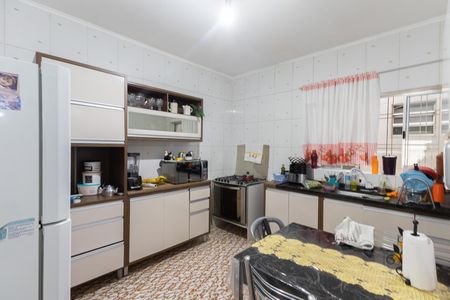 Casa para alugar com 88m², 3 quartos e 2 vagasCozinha 