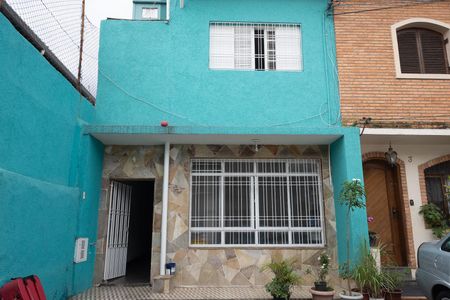 Casa para alugar com 88m², 3 quartos e 2 vagasFachada 