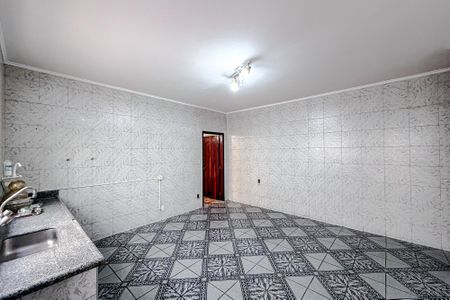 Casa para alugar com 180m², 2 quartos e 2 vagasCozinha