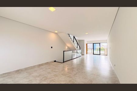 Casa à venda com 3 quartos, 198m² em Penha de França, São Paulo